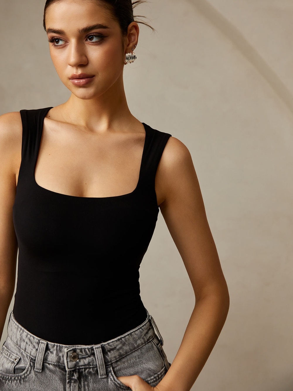 Square Neck Black Sleeveless Women's Tank Top